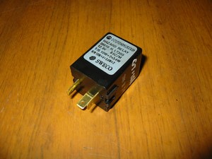 Flasher can Indicator relay Used